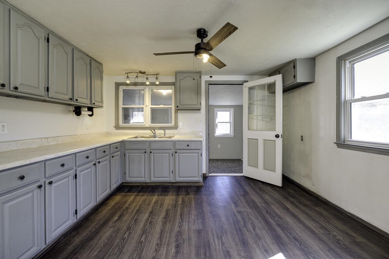 2355 Pine Grove Road Stanley, VA 22851 - Photo 3 of 25