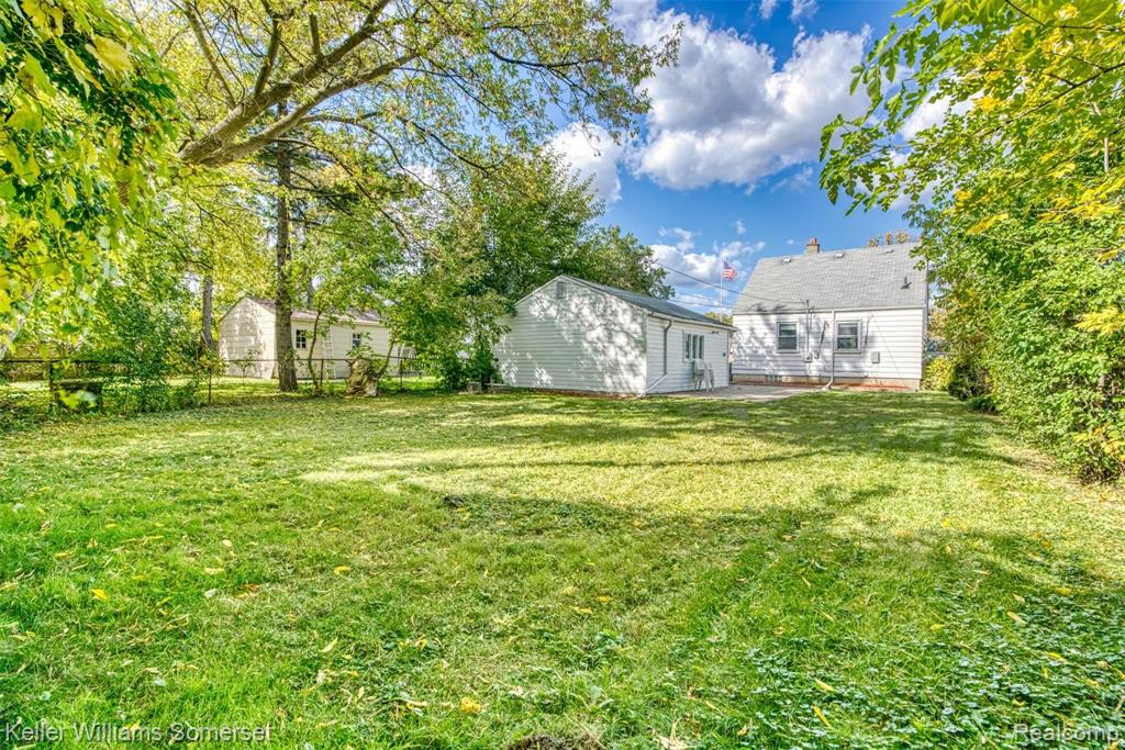 16935 West Twelve Road Southfield, MI 48076 - Photo 23 of 23
