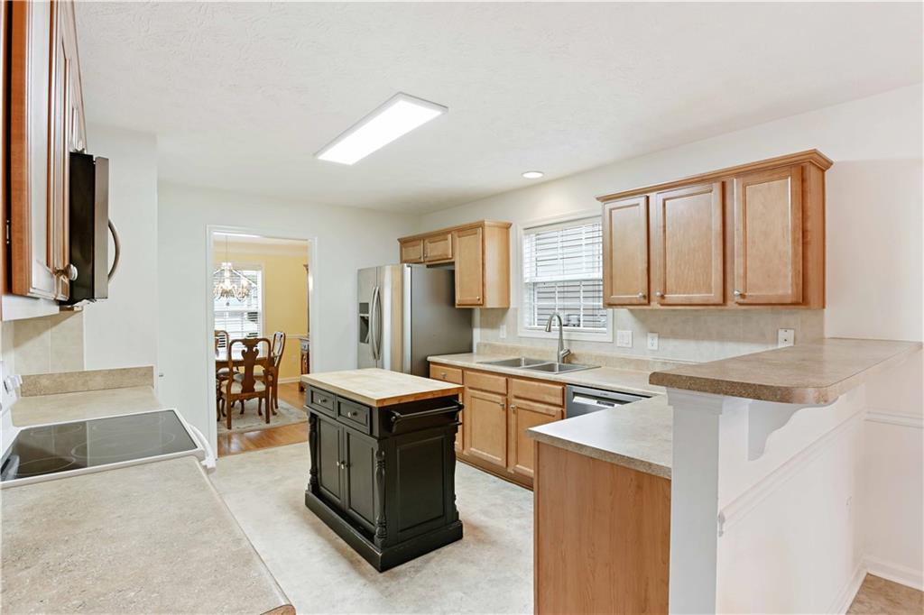 258 Memory Lane Winder, GA 30680 - Photo 7 of 28