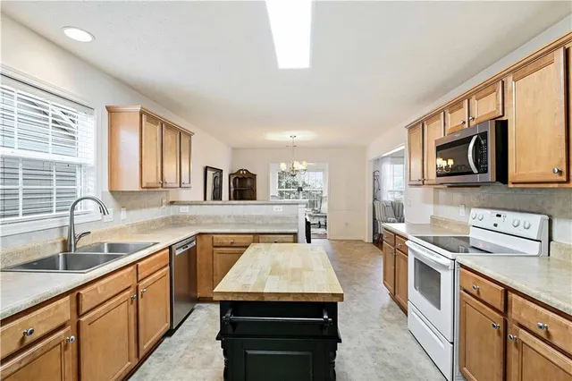 $335,000 | 258 Memory Lane, Winder, GA 30680