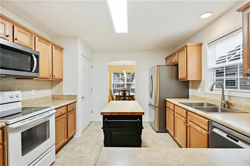 258 Memory Lane Winder, GA 30680 - Photo 9 of 28