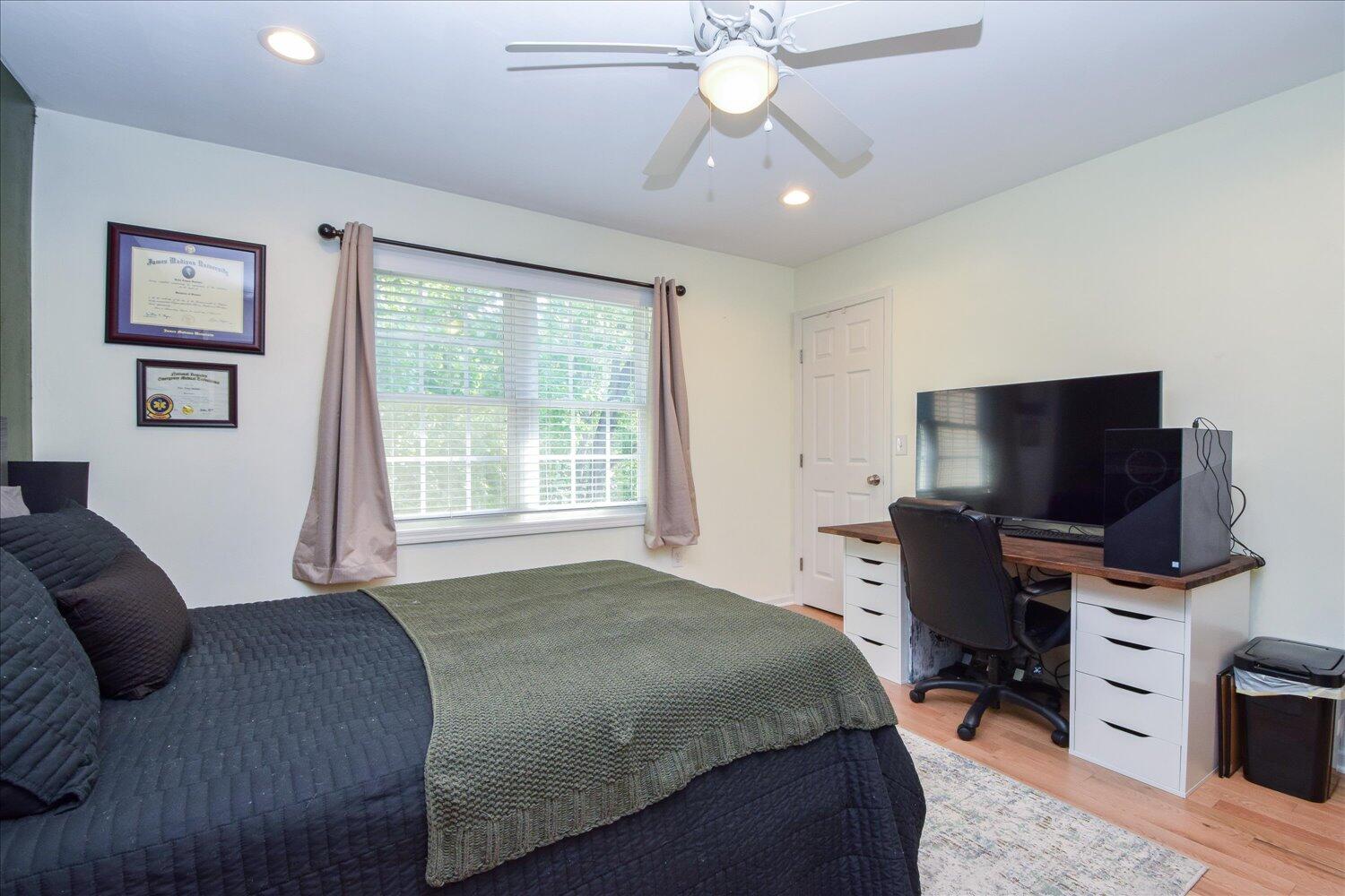 1120 Kessler Mill Road Salem, VA 24153 - Photo 13 of 21 09-1120 Kessler Mill-9