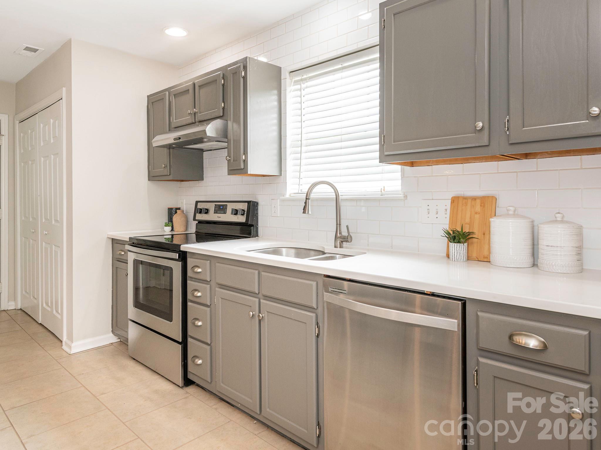 1031 Ridgefield Circle Indian Trail, NC 28079 - Photo 7 of 26
