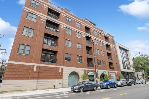$475,000 | 2740 West Armitage Avenue, Unit 302S, Chicago, IL 60647