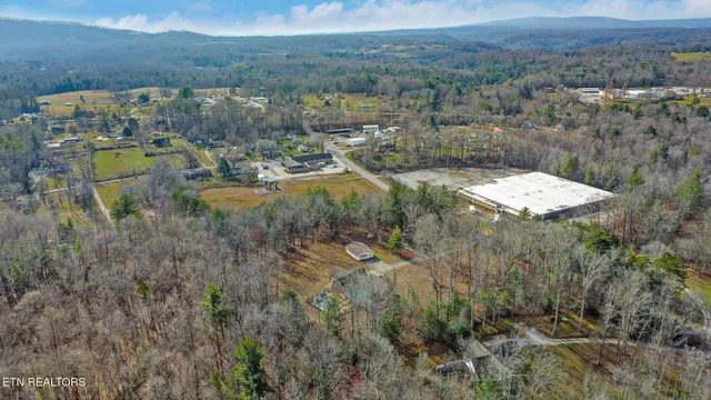 $750,000 | 233 Redmon Road, Wartburg, TN 37887