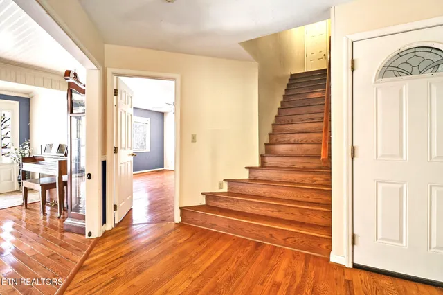 $750,000 | 233 Redmon Road, Wartburg, TN 37887