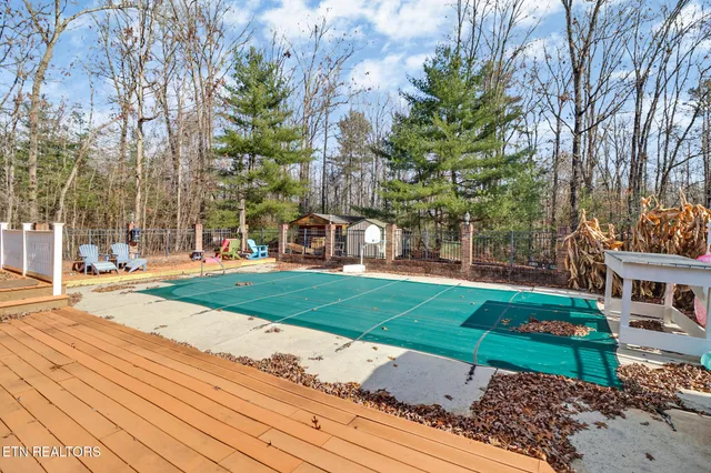 $750,000 | 233 Redmon Road, Wartburg, TN 37887