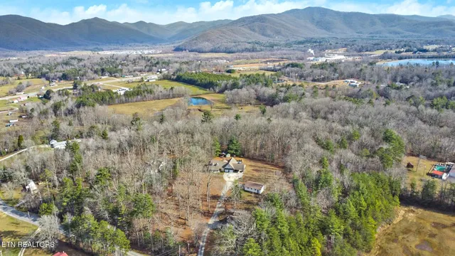 $750,000 | 233 Redmon Road, Wartburg, TN 37887