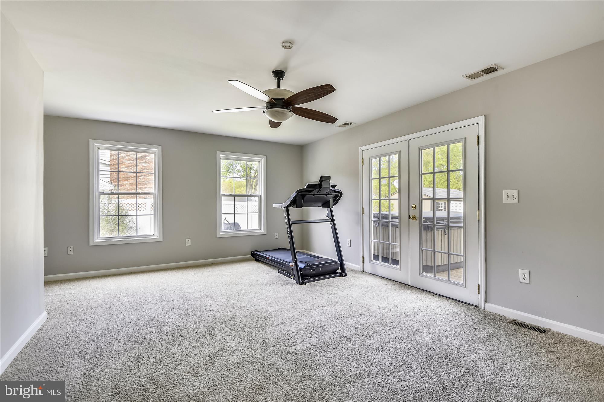 114 Valley View Avenue Edgewater, MD 21037 - Photo 13 of 38 Gallery Image 13