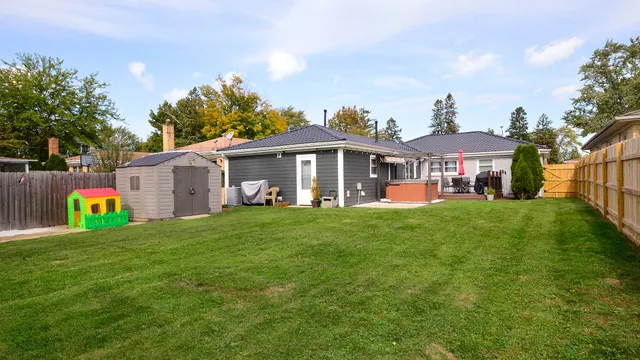 $2,500 | 407 Mors Avenue, Wheeling, IL 60090