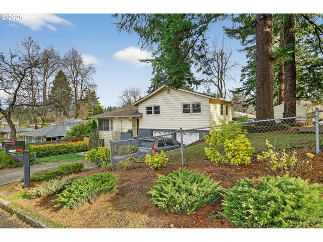 $574,900 | 110 Northeast 130th Place, Portland, OR 97230