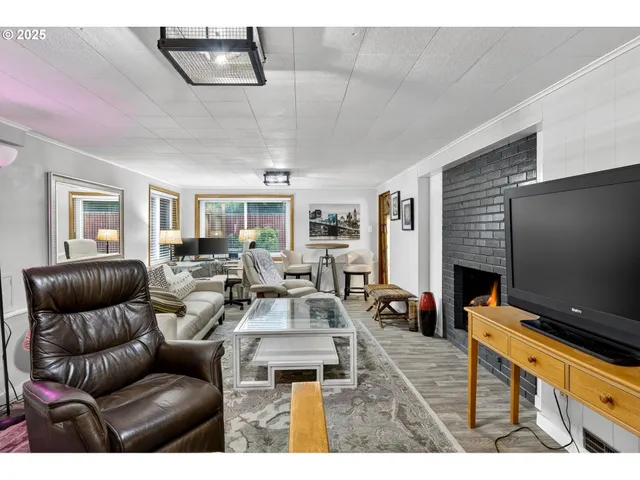 $574,900 | 110 Northeast 130th Place, Portland, OR 97230