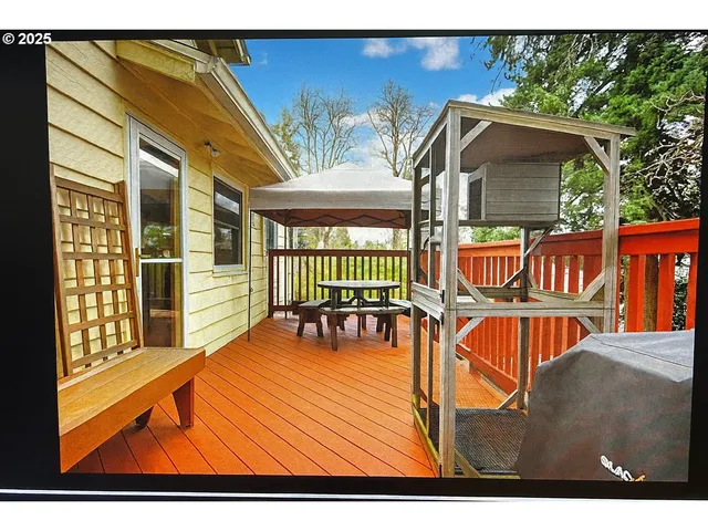 $574,900 | 110 Northeast 130th Place, Portland, OR 97230