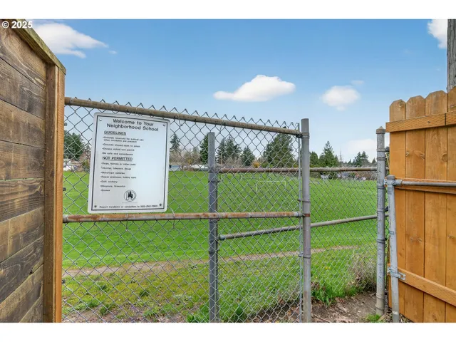 $574,900 | 110 Northeast 130th Place, Portland, OR 97230