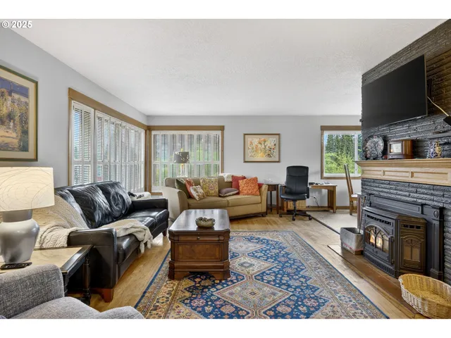 $574,900 | 110 Northeast 130th Place, Portland, OR 97230