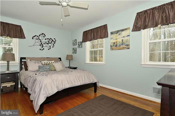 10218 Vale Road Vienna, VA 22181 - Photo 13 of 30 Bedroom (Master)