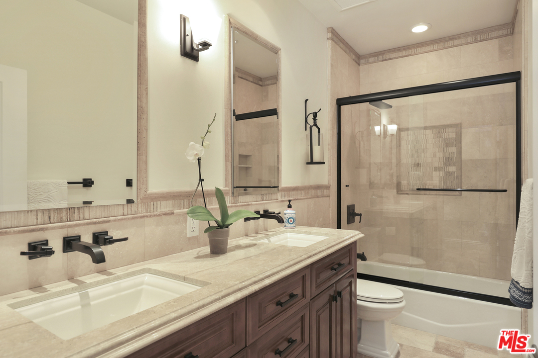 2220 Rudolph Drive Simi Valley, CA 93065 - Photo 40 of 48 Gallery Image 40