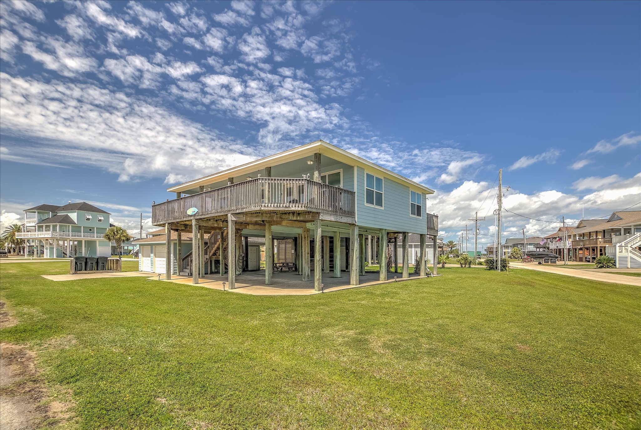 2619 Tide Road Crystal Beach, TX 77650 - Photo 3 of 50