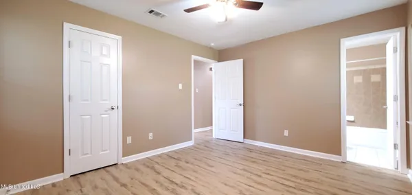 $1,800 | 230 Saratoga Drive, Ocean Springs, MS 39564