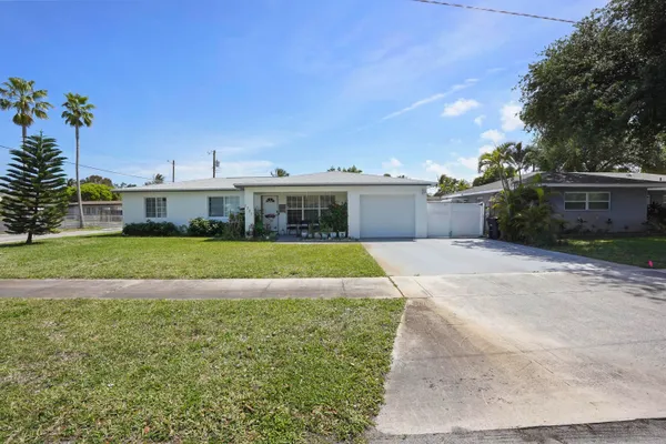 $525,000 | 1737 14th Avenue North, Lake Worth Beach, FL 33460