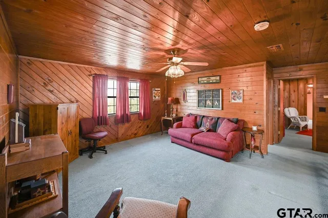 a view of walk in closet