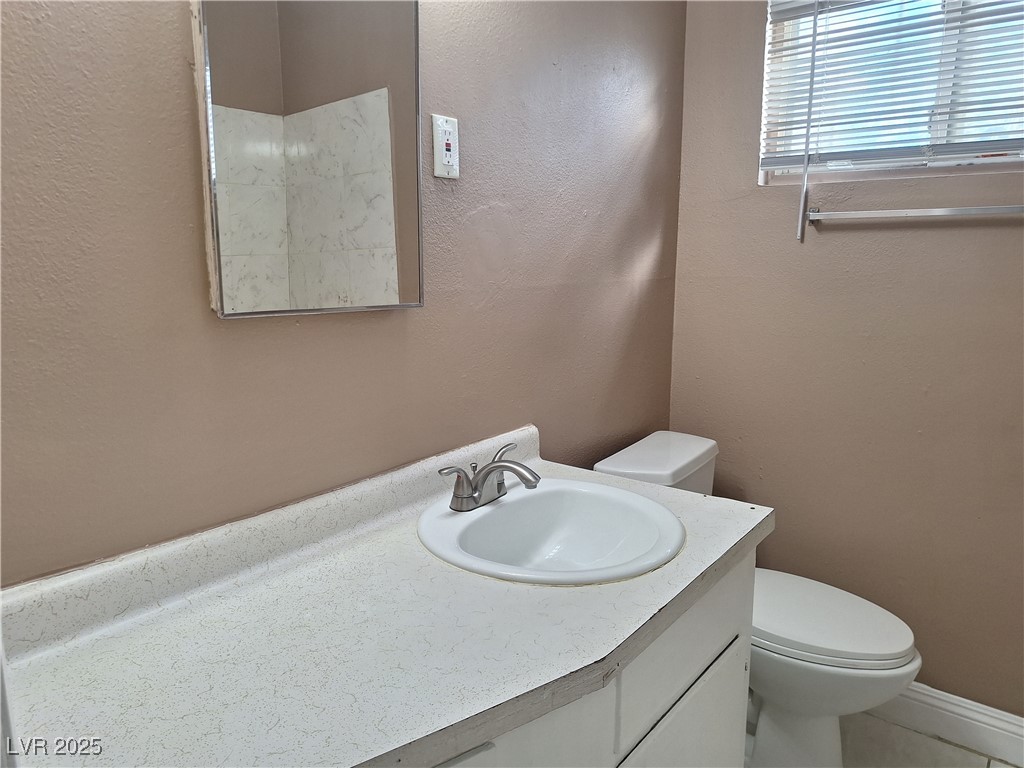 489 North Circle, Unit 2 Las Vegas, NV 89119 - Photo 6 of 6 489 North Circle #2 - Bathroom