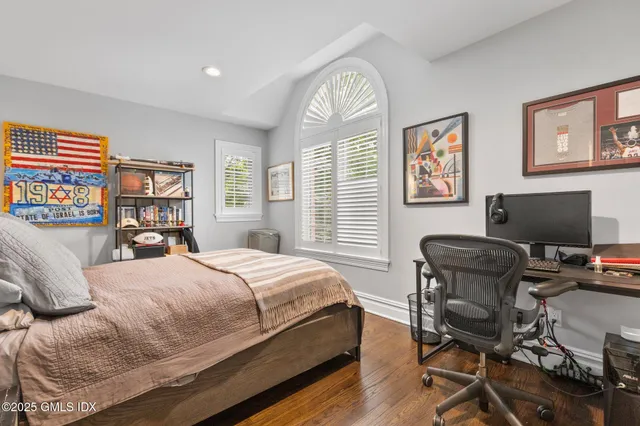 $1,299,000 | 104 West Ritch Avenue, Unit 6, Greenwich, CT 06830