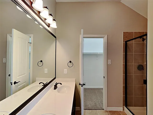 $2,560 | 7409 Errandale Drive, Fort Worth, TX 76179