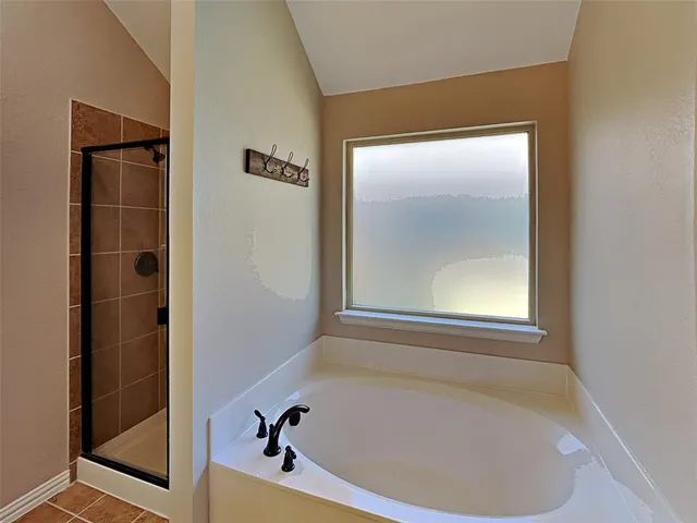 $2,560 | 7409 Errandale Drive, Fort Worth, TX 76179