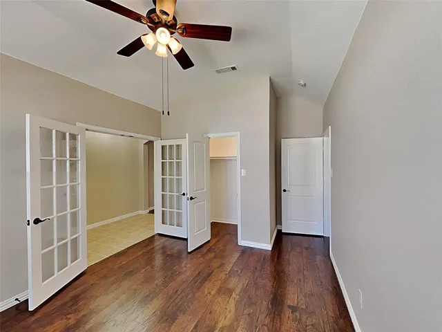 $2,560 | 7409 Errandale Drive, Fort Worth, TX 76179