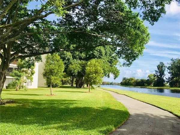 $2,300 | 2112 South Cypress Bend Drive, Unit 203, Pompano Beach, FL 33069