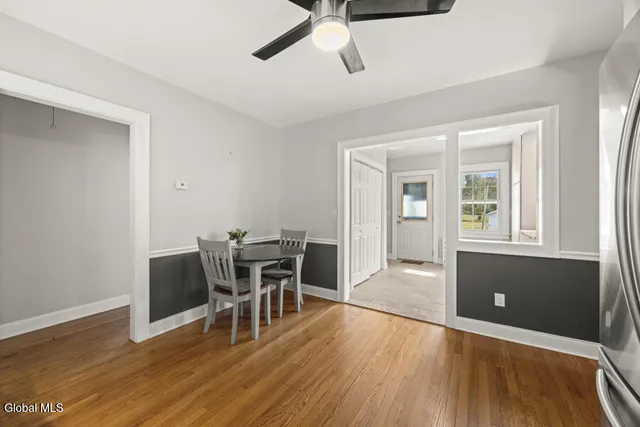 $2,300 | 2415 West Old State Road, Schenectady, NY 12306