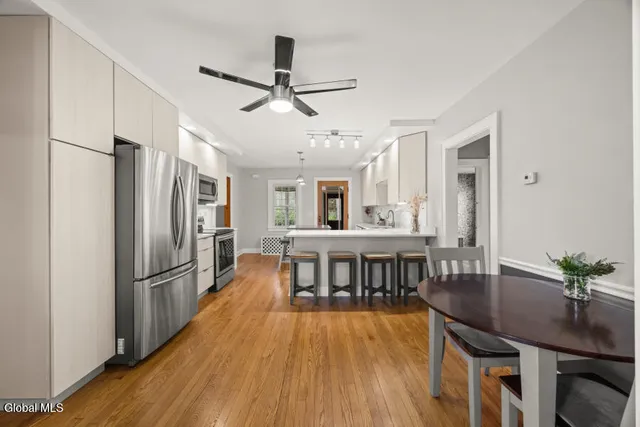 $2,300 | 2415 West Old State Road, Schenectady, NY 12306