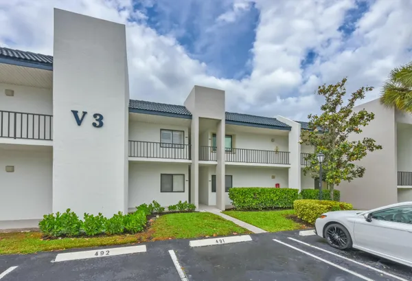 $2,200 | 1605 Highway 1, Unit V3103, Jupiter, FL 33477