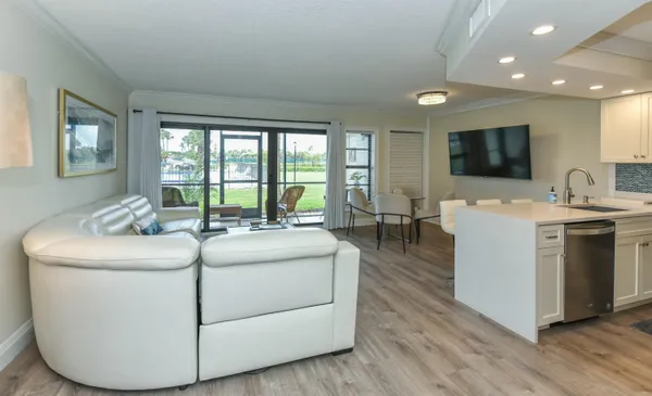 $2,200 | 1605 Highway 1, Unit V3103, Jupiter, FL 33477