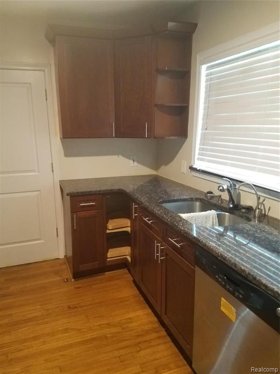 750 Willard Avenue Rochester, MI 48307 - Photo 12 of 25