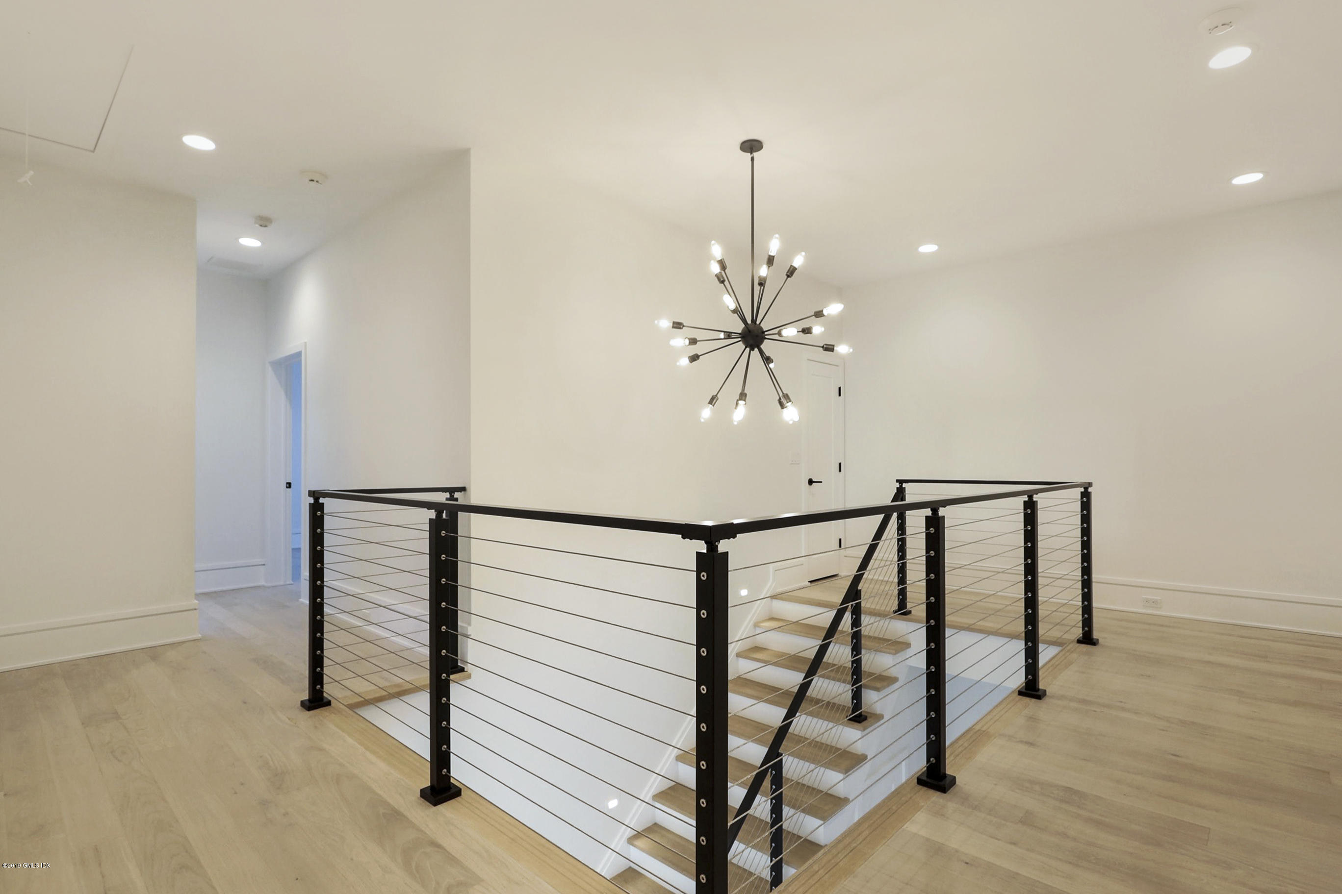 84 Circle Drive Greenwich, CT 06830 - Photo 13 of 25 84 Circle Dr Greenwich CT-print-035-31-0