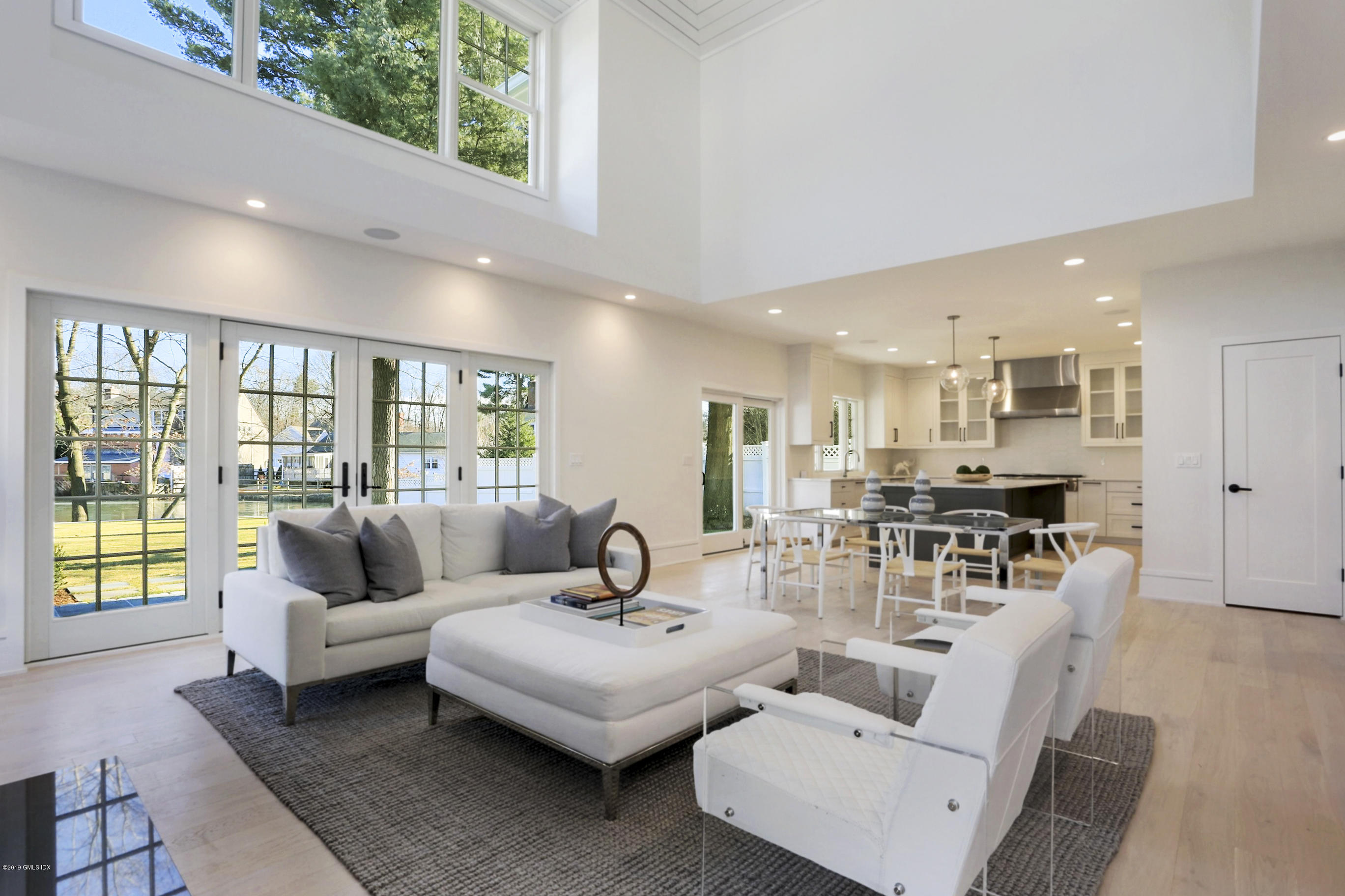 84 Circle Drive Greenwich, CT 06830 - Photo 8 of 25 84 Circle Dr Greenwich CT-print-017-5-01