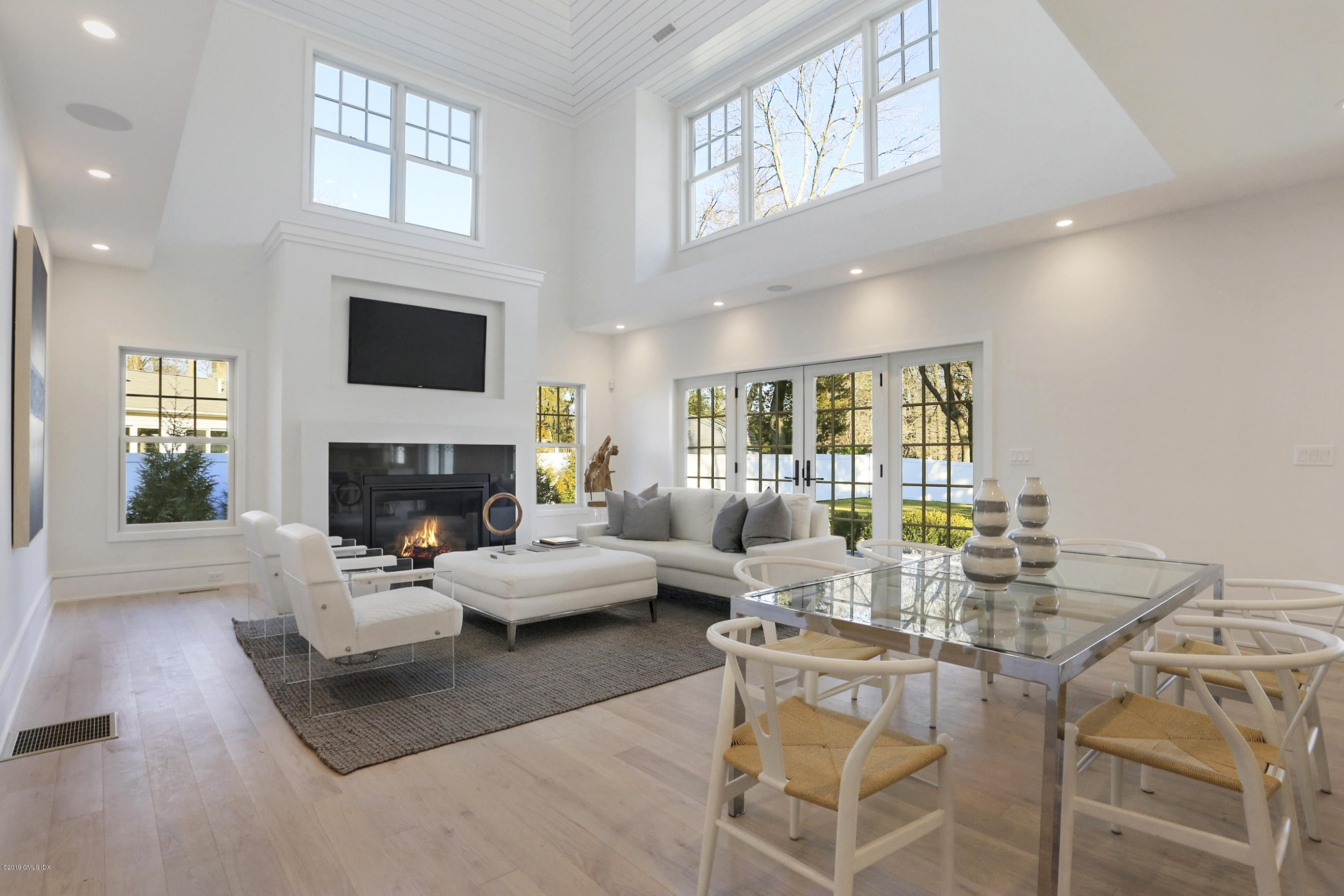 84 Circle Drive Greenwich, CT 06830 - Photo 9 of 25 84 Circle Dr Greenwich CT-print-014-36-0