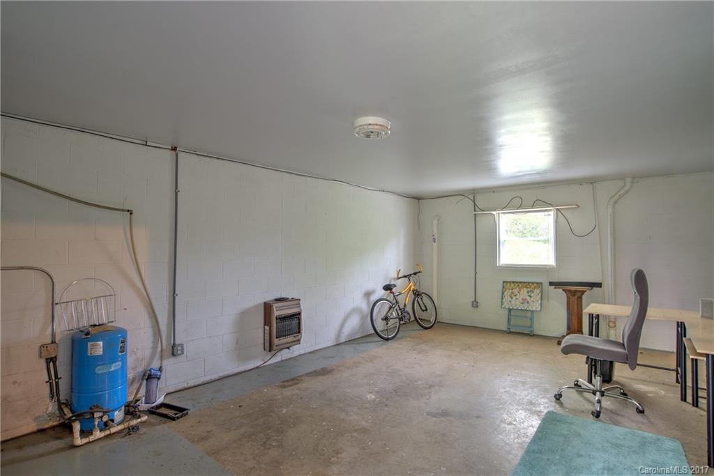 1672 Rock House Cove Road Clyde, NC 28721 - Photo 22 of 24
