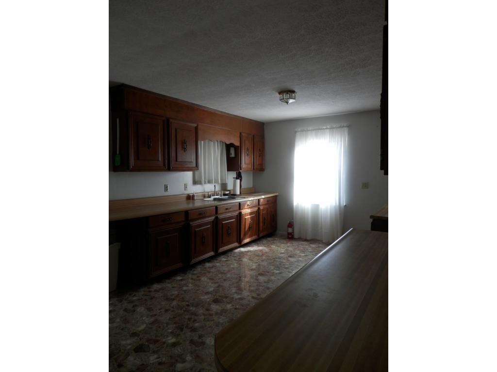 276 Shady Road Jonesville, VA 24263 - Photo 7 of 16 KitchenDining Combo