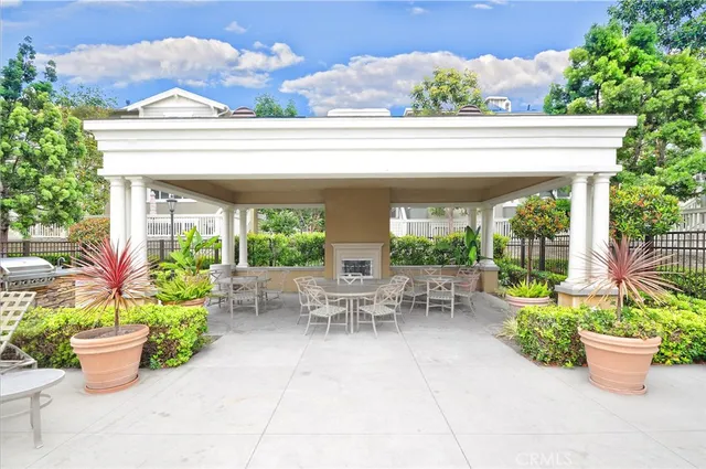 $1,195,000 | 1800 Oak Street, Unit 503, Torrance, CA 90501