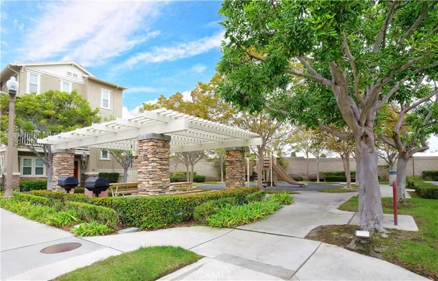 $1,195,000 | 1800 Oak Street, Unit 503, Torrance, CA 90501