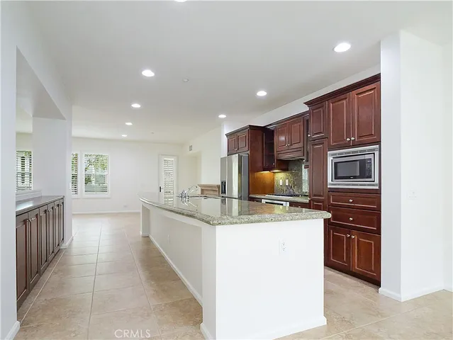 $1,195,000 | 1800 Oak Street, Unit 503, Torrance, CA 90501