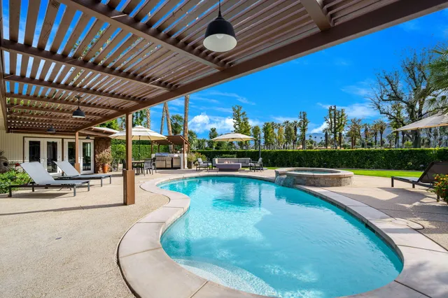 $2,290,000 | 71369 Country Club Drive, Rancho Mirage, CA 92270