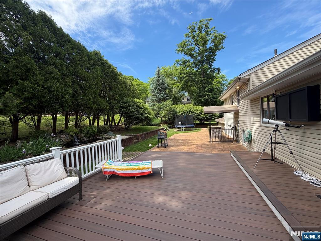 31 Clinton Lane Wayne, NJ 07470 - Photo 25 of 38