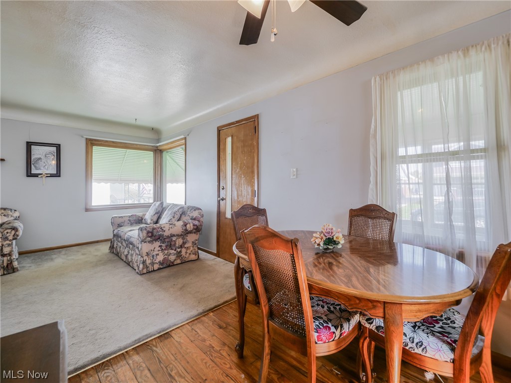 7913 Spring Garden Road Cleveland, OH 44129 - Photo 10 of 30