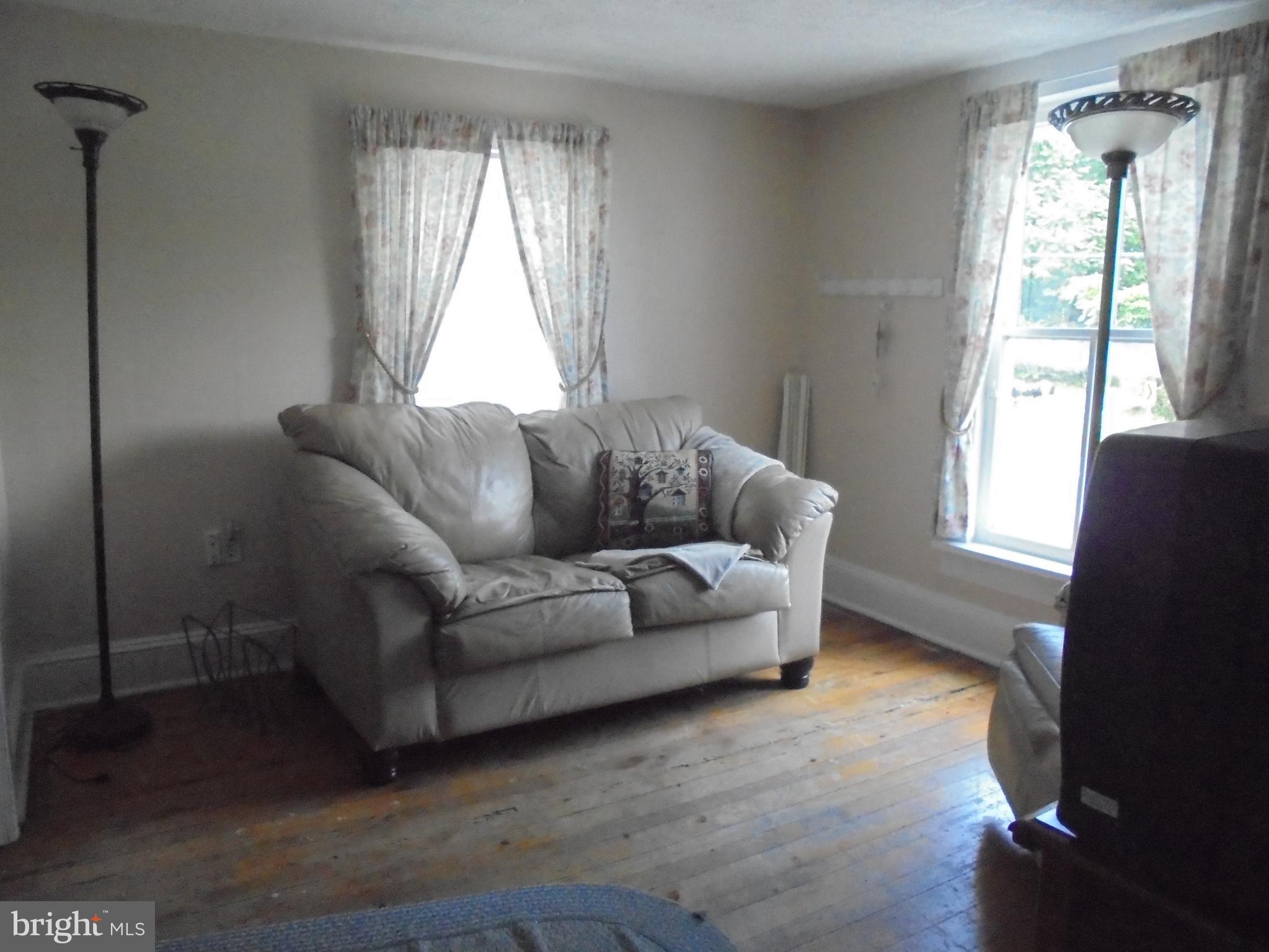 12261 Valley Road Berkeley Springs, WV 25411 - Photo 13 of 56 Living Room in Apartment on 2nd Floor