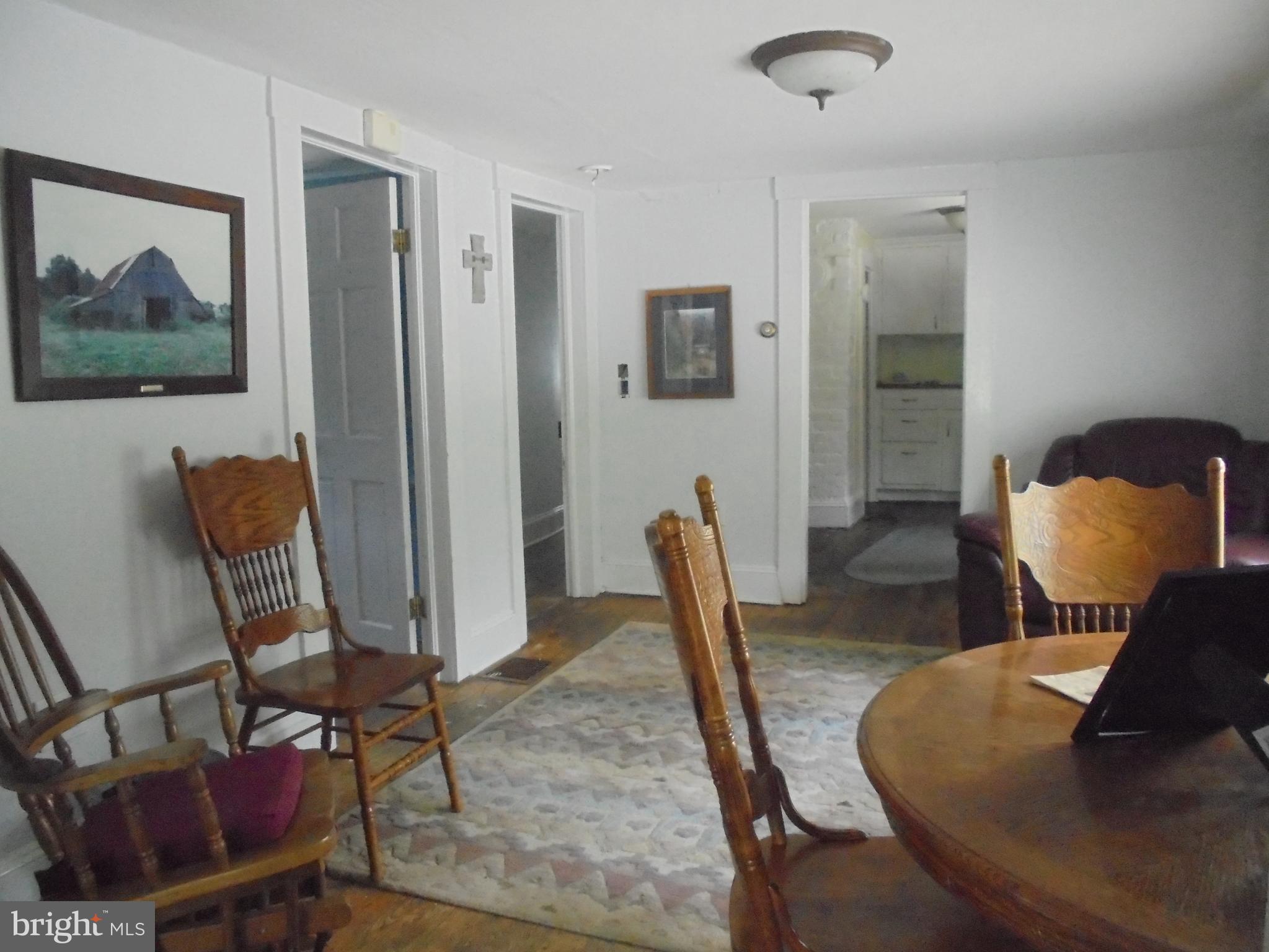 12261 Valley Road Berkeley Springs, WV 25411 - Photo 14 of 56 Apartment - Dining Room