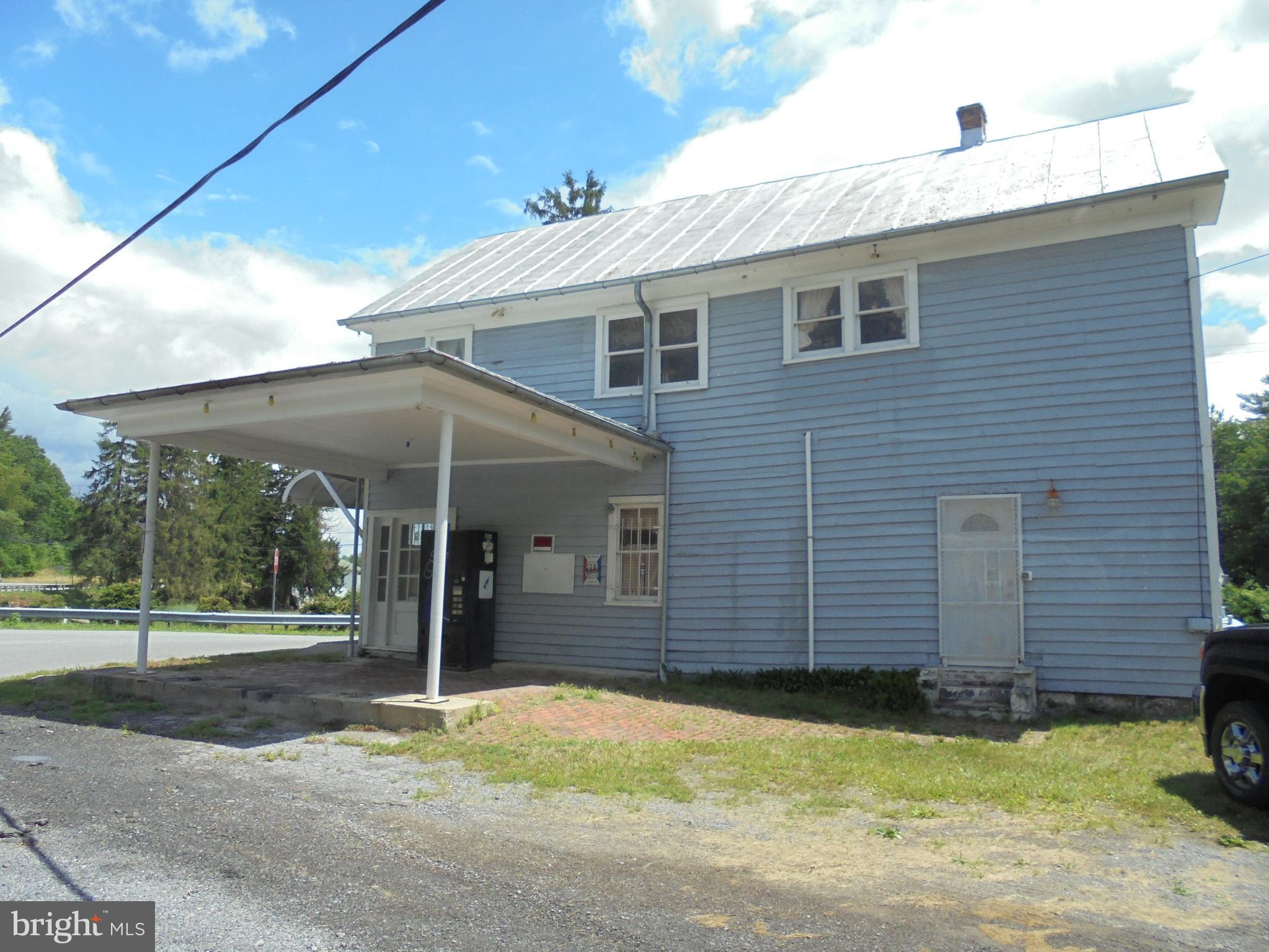 12261 Valley Road Berkeley Springs, WV 25411 - Photo 15 of 56 Side